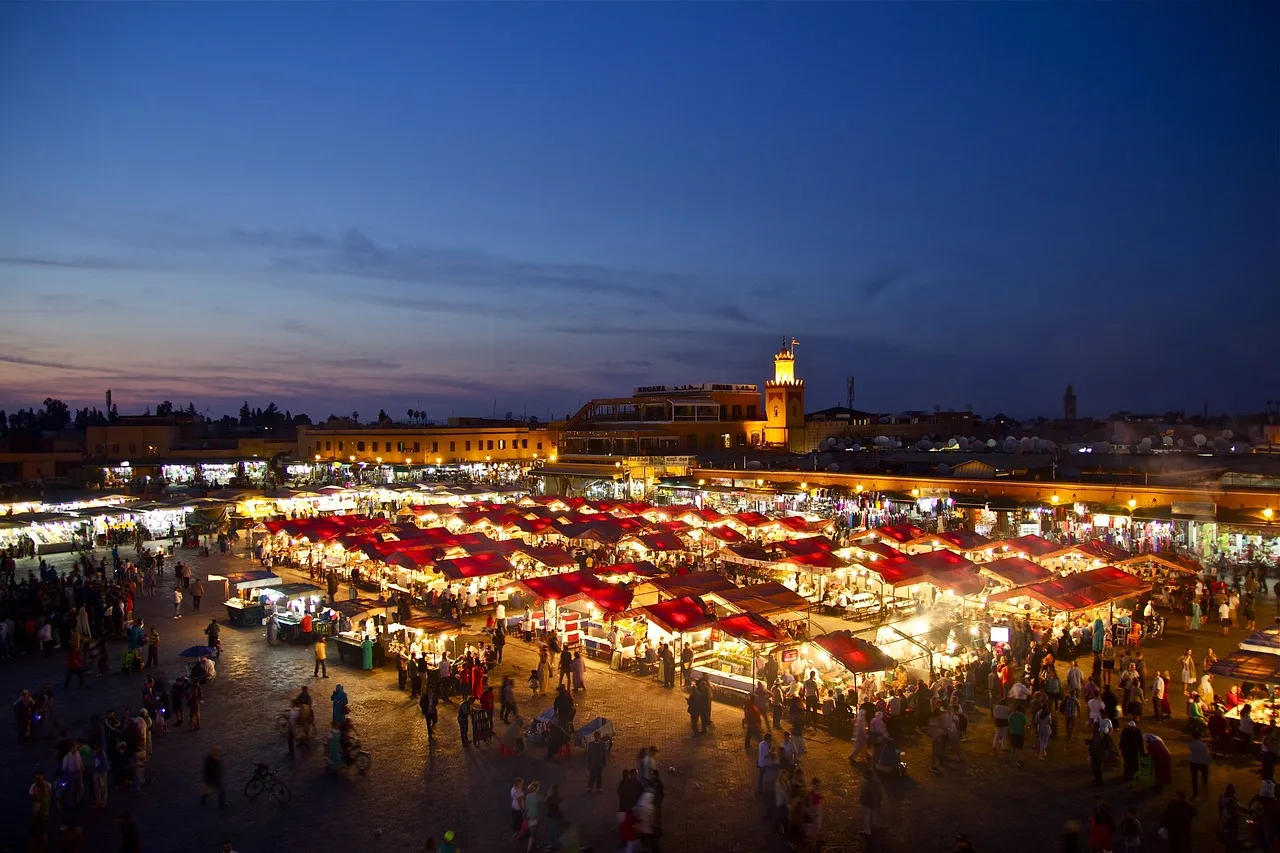 Jemaa el-Fna square in Marrakech at dusk